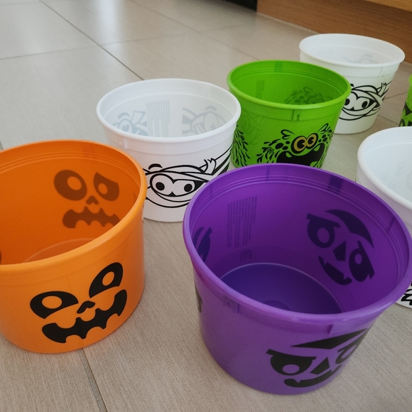 10 Macdonalds Boo Buckets - Picture 5 of 6